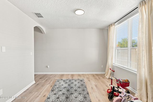 9125 JENNIFER Lane, Jacksonville, FL 32222