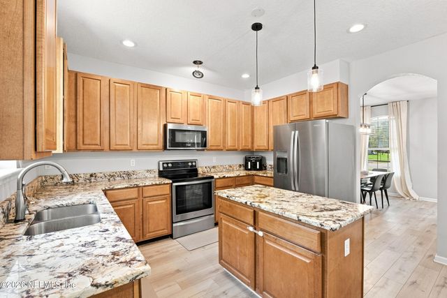 9125 JENNIFER Lane, Jacksonville, FL 32222