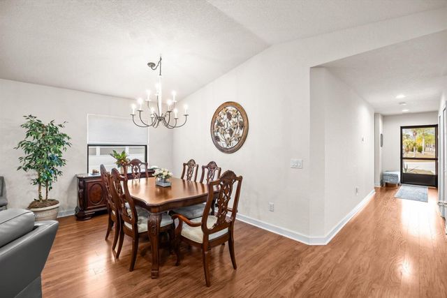 79 Flores Del Norte, Fort Pierce, FL 34951