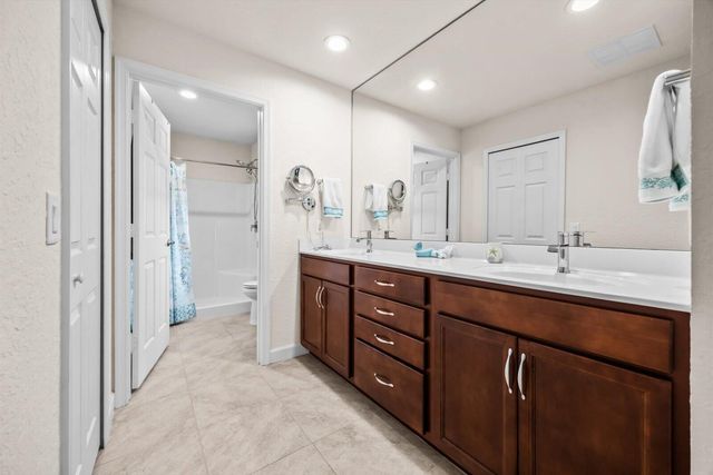 79 Flores Del Norte, Fort Pierce, FL 34951