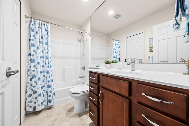 79 Flores Del Norte, Fort Pierce, FL 34951