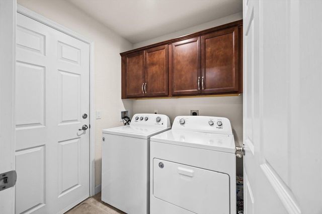 79 Flores Del Norte, Fort Pierce, FL 34951