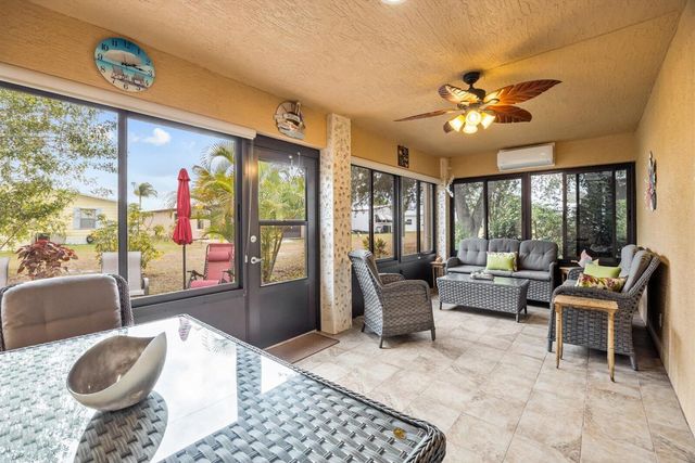 79 Flores Del Norte, Fort Pierce, FL 34951