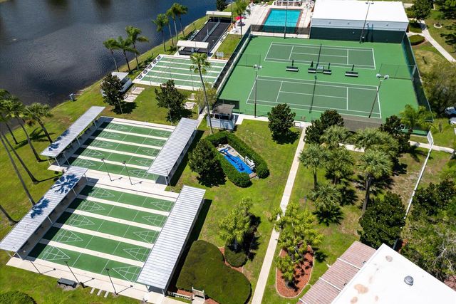 79 Flores Del Norte, Fort Pierce, FL 34951