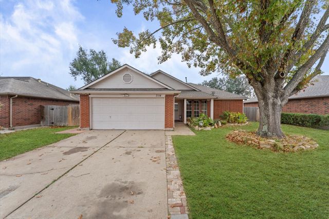 7114 Pheasant Grove Drive, Cypress, TX 77433