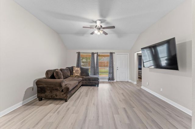 7114 Pheasant Grove Drive, Cypress, TX 77433