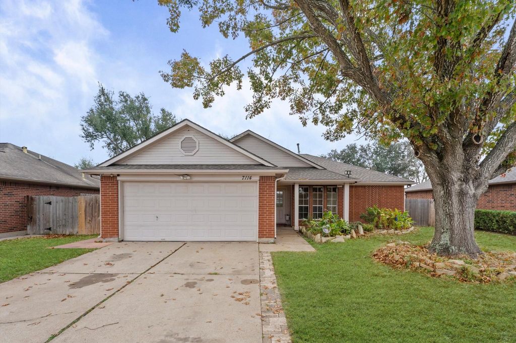 7114 Pheasant Grove Drive, Cypress, TX 77433