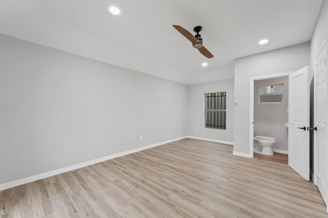 7912 Cypress Street, Houston, TX 77012