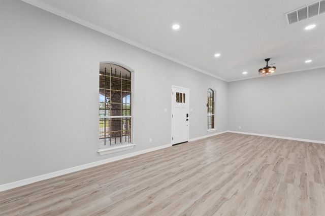7912 Cypress Street, Houston, TX 77012