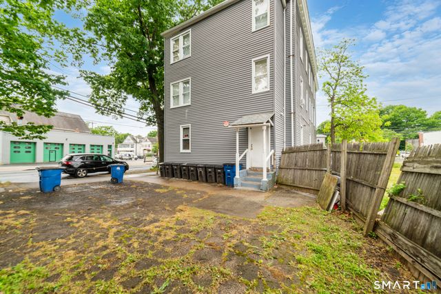705 Dixwell Avenue 1R, New Haven, CT 06511