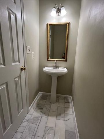 5368 Hickory Knoll, Norcross, GA 30071