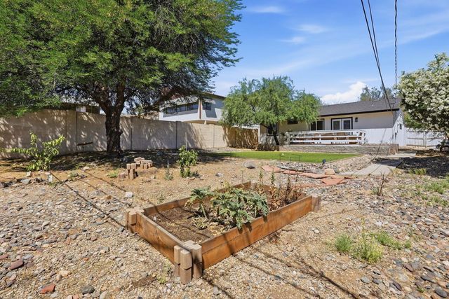 1329 E Cholla Street, Phoenix, AZ 85020