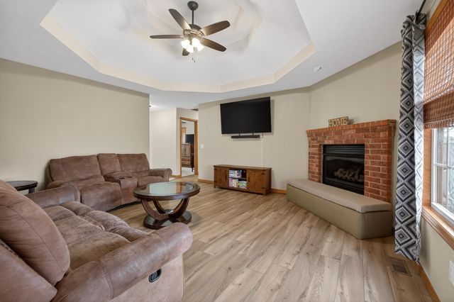 505 S Casa Grande Avenue, Springfield, MO 65802