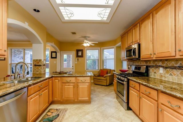 1534 Brookstone Lane, Sugar Land, TX 77479