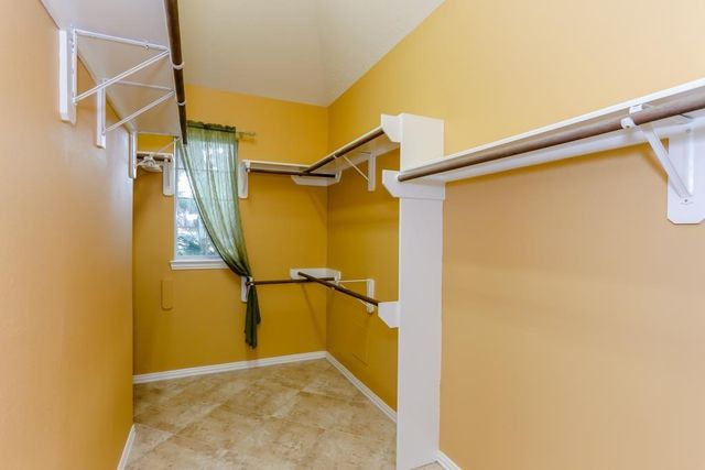 1534 Brookstone Lane, Sugar Land, TX 77479