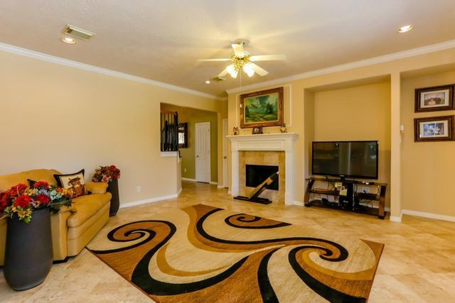 1534 Brookstone Lane, Sugar Land, TX 77479