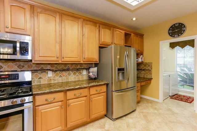 1534 Brookstone Lane, Sugar Land, TX 77479