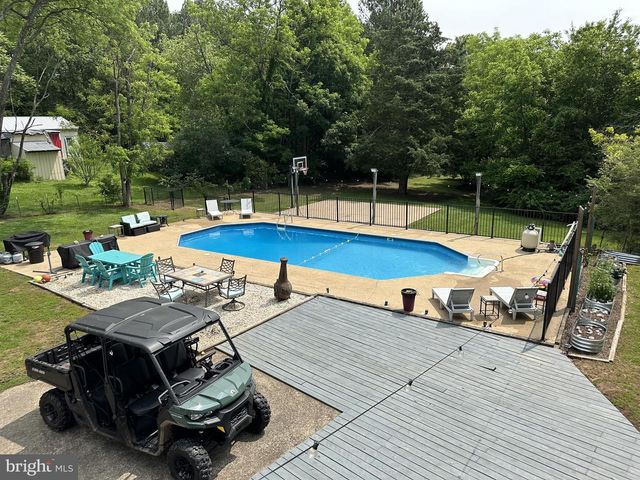 217 ELLISVILLE DR, Louisa, VA 23093