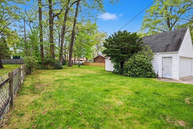 713 E Spring Street, Whitehall City, MI 49461