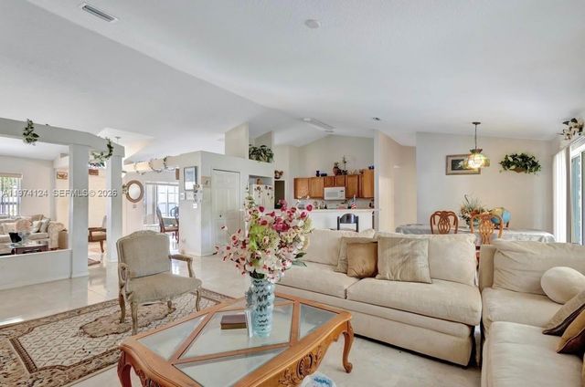 1458 SW San Esteban Ave, Port St. Lucie, FL 34953