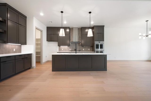 5800 NW 154th Terrace, Edmond, OK 73013