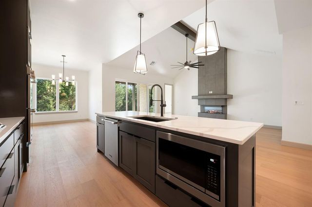 5800 NW 154th Terrace, Edmond, OK 73013