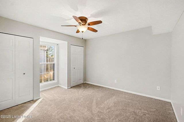 7300 Chestnut Tree Ln, Louisville, KY 40291