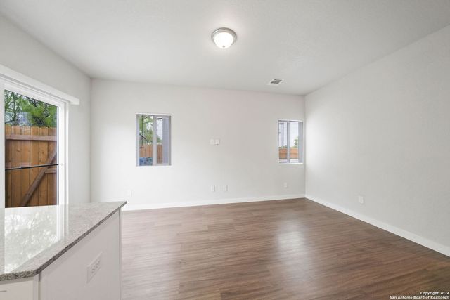 6407 Marcum Dr Unit 101, San Antonio, TX 78227