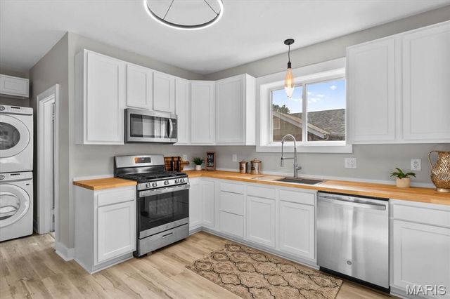 24 S 95th Street, Belleville, IL 62223