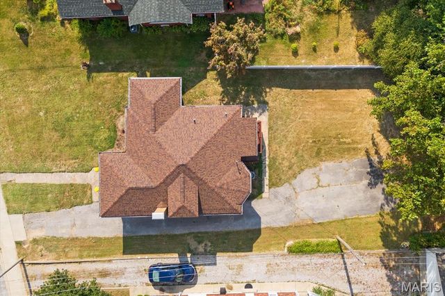 24 S 95th Street, Belleville, IL 62223