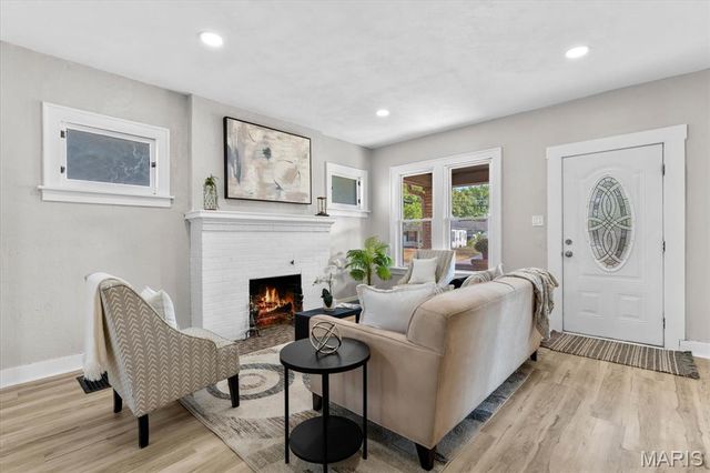 24 S 95th Street, Belleville, IL 62223