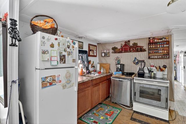 18316 CROOKED LANE, Lutz, FL 33548