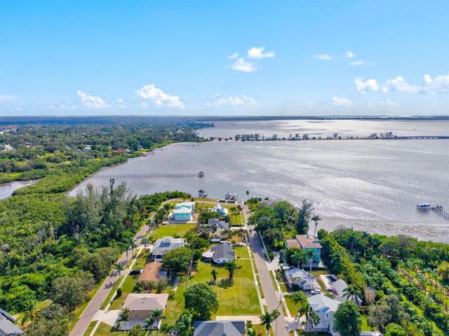 511 84TH STREET NW, Bradenton, FL 34209