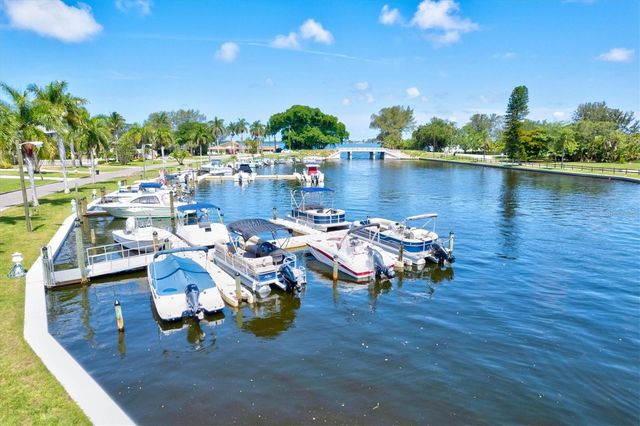 511 84TH STREET NW, Bradenton, FL 34209