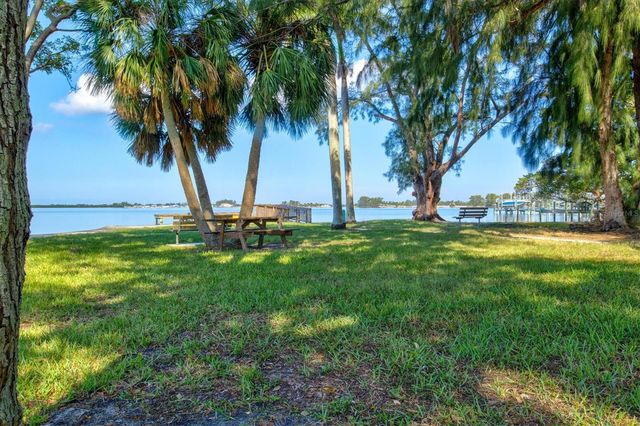 511 84TH STREET NW, Bradenton, FL 34209