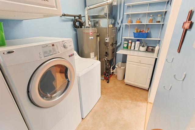 1241 Pyle Avenue, South Bend, IN 46615