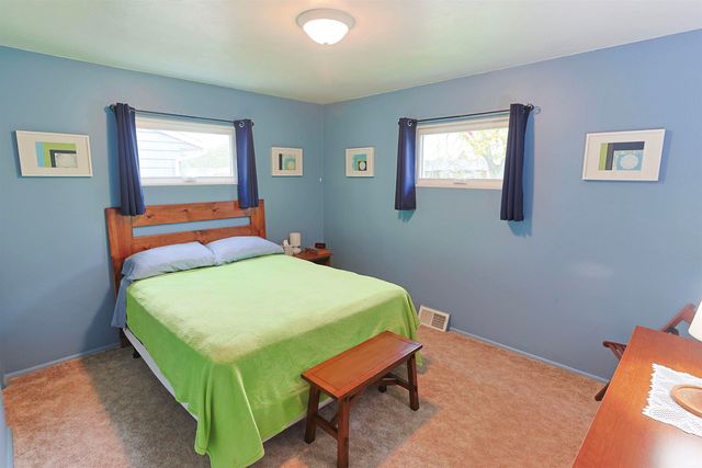 1241 Pyle Avenue, South Bend, IN 46615
