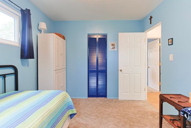 1241 Pyle Avenue, South Bend, IN 46615