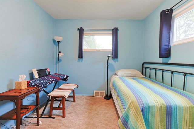 1241 Pyle Avenue, South Bend, IN 46615