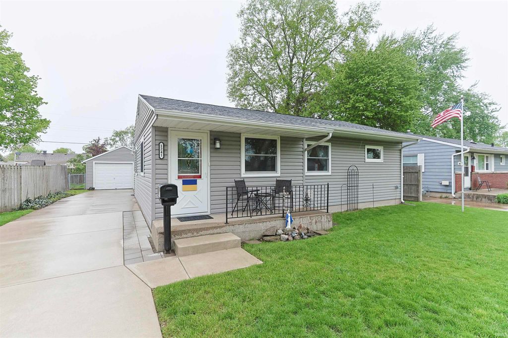 1241 Pyle Avenue, South Bend, IN 46615