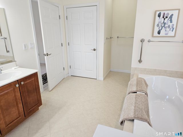 26 Seminole Circle, Litchfield, CT 06750