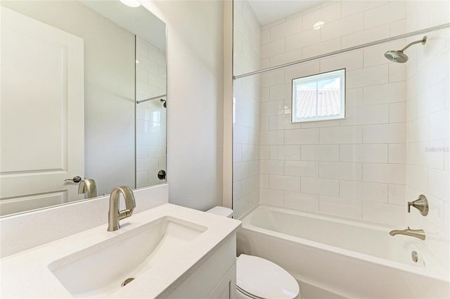 10073 MEADOWRUN DRIVE, Lithia, FL 33547