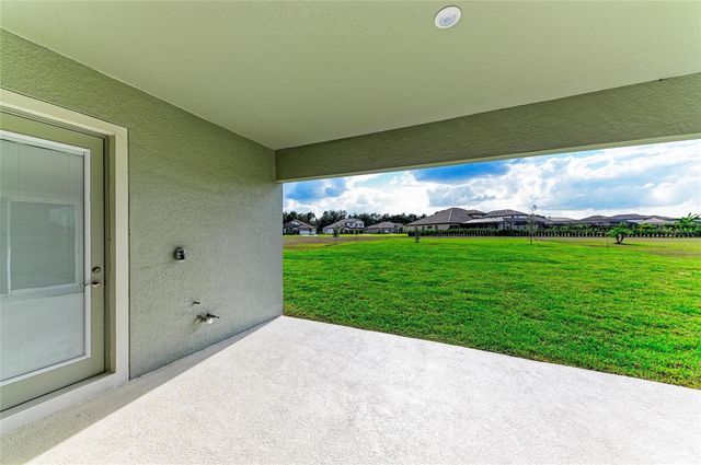 10073 MEADOWRUN DRIVE, Lithia, FL 33547