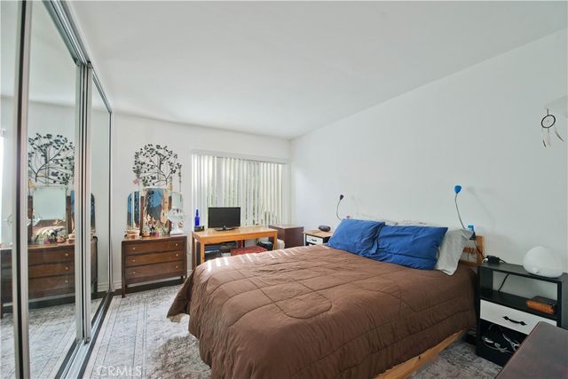 23515 Lyons 131, Valencia, CA 91355