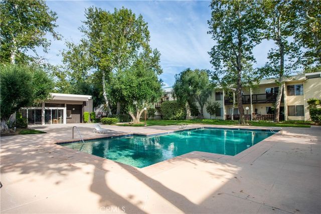 23515 Lyons 131, Valencia, CA 91355