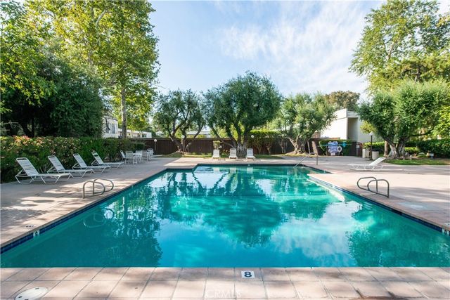 23515 Lyons 131, Valencia, CA 91355