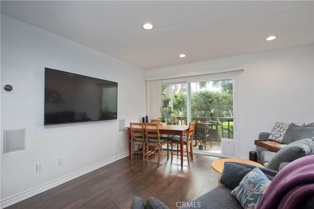 23515 Lyons 131, Valencia, CA 91355