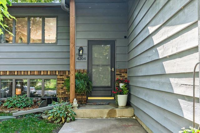 4204 1st Street NW, Rochester, MN 55901