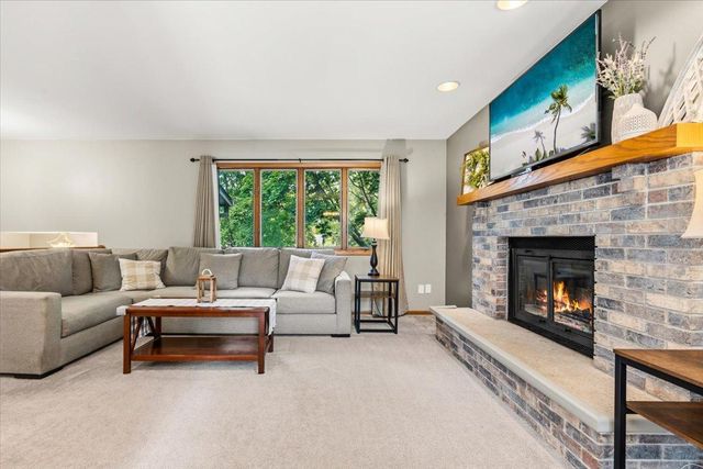 4204 1st Street NW, Rochester, MN 55901