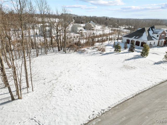 7101 Kittiwake Run, Manlius, NY 13104